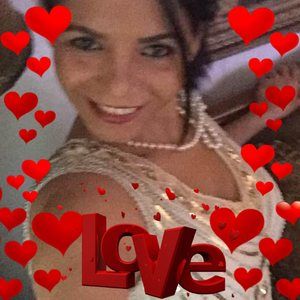 Meet your Posher, Lucila